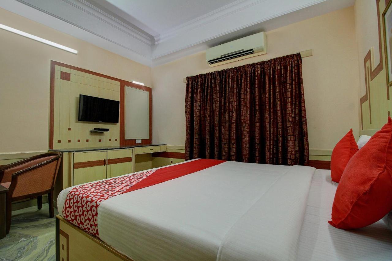Vaccinated Staff - Collection O 13595 Vt Residency Hotel Bangalore Eksteriør billede