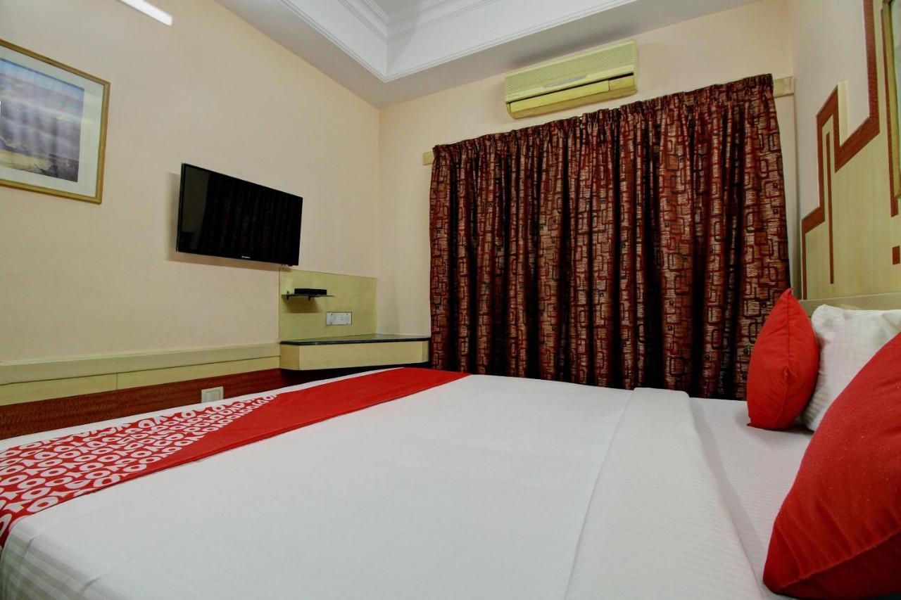 Vaccinated Staff - Collection O 13595 Vt Residency Hotel Bangalore Eksteriør billede